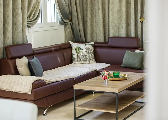 Stefania\'S Home